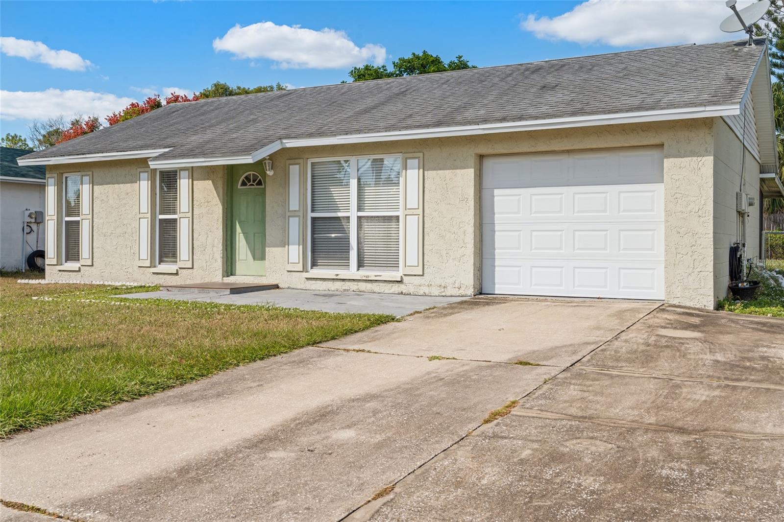 SEVEN SPGS HOMES - Residential Lease