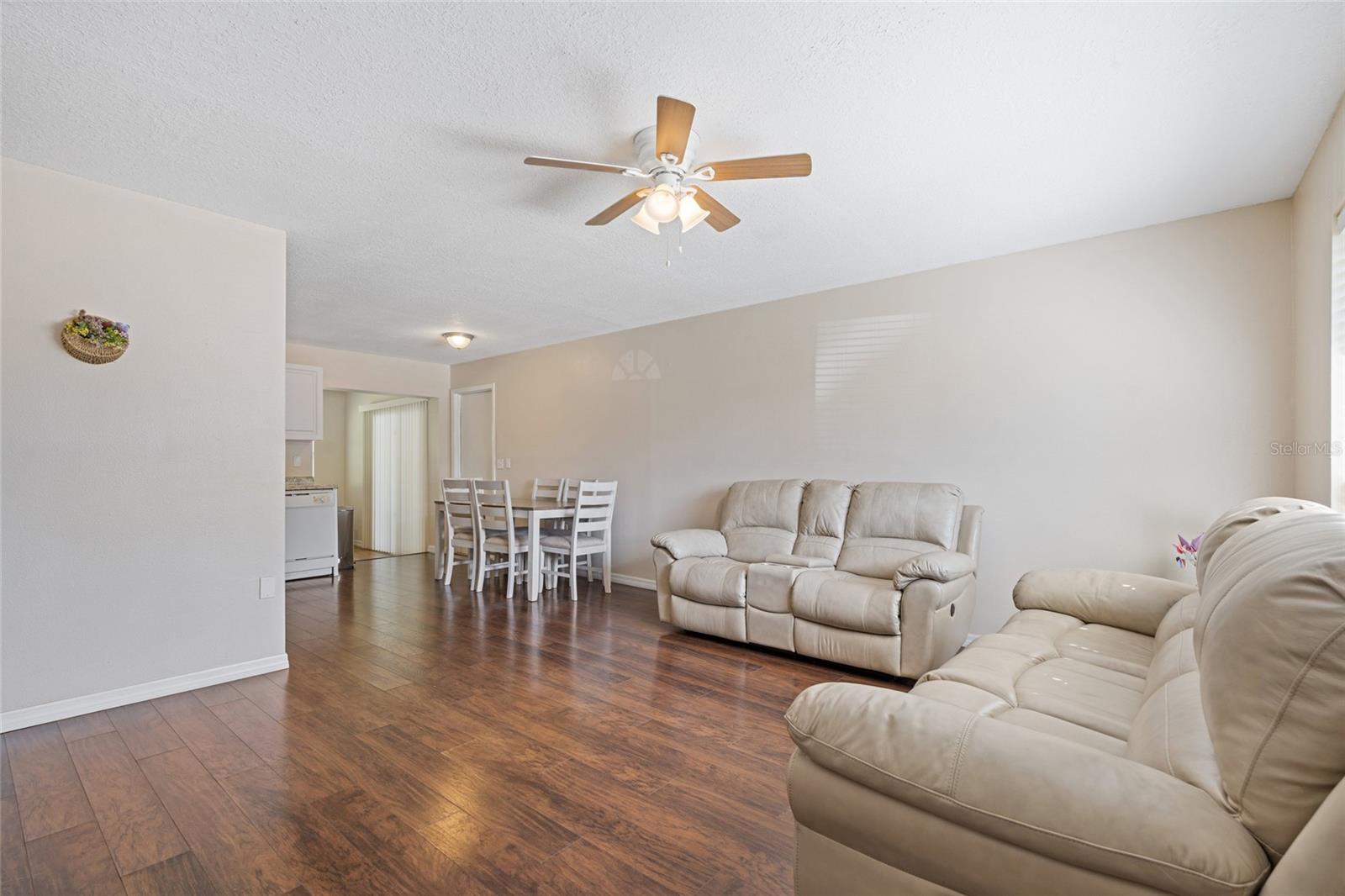 SEVEN SPGS HOMES - Residential Lease