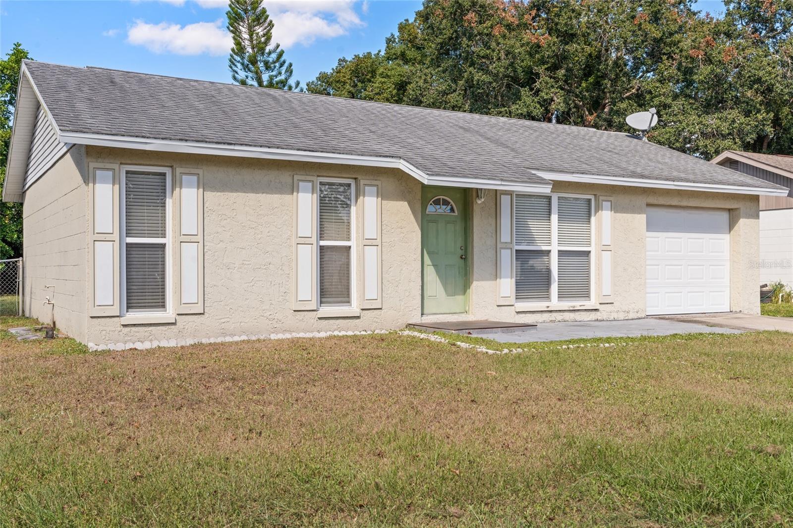 SEVEN SPGS HOMES - Residential Lease