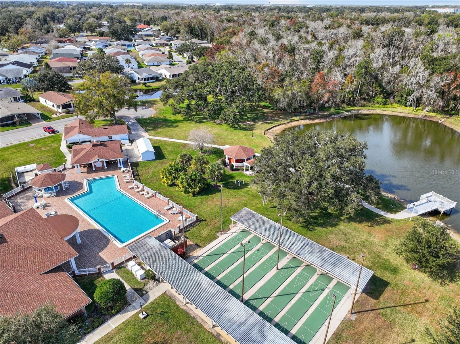 COLONNADES PH 03 - Residential