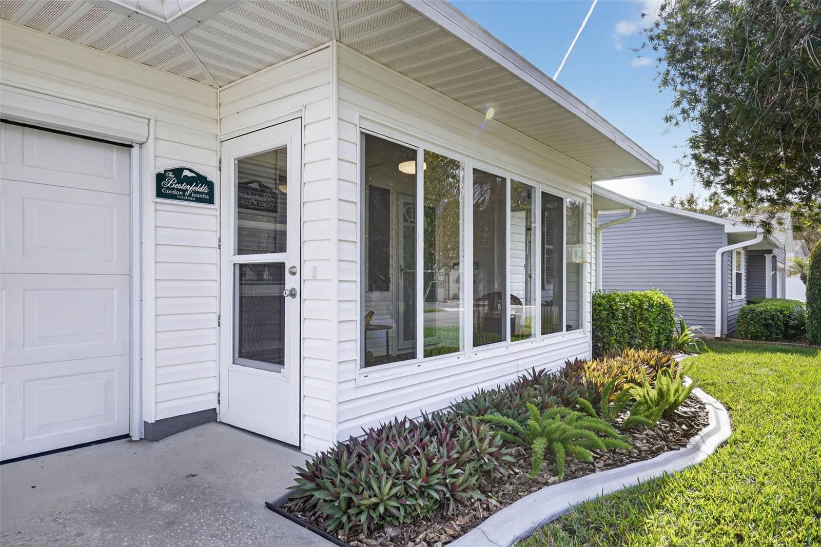 COLONNADES PH 03 - Residential