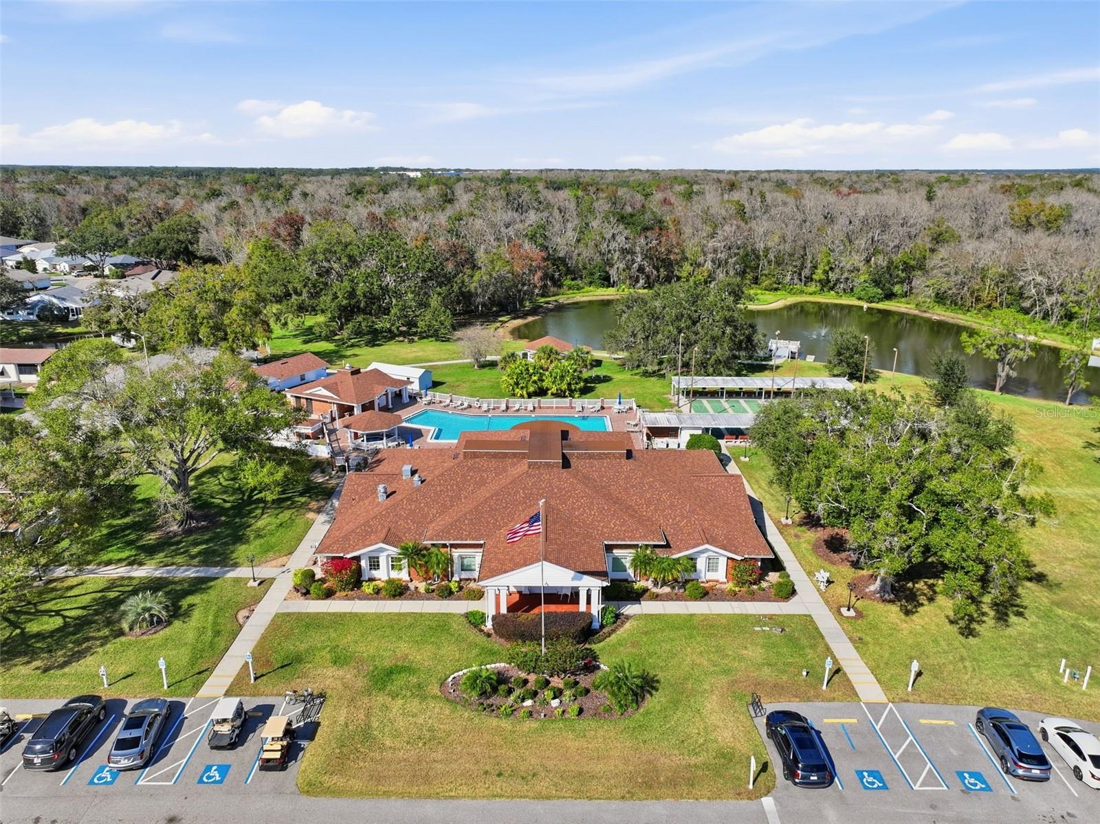 COLONNADES PH 03 - Residential