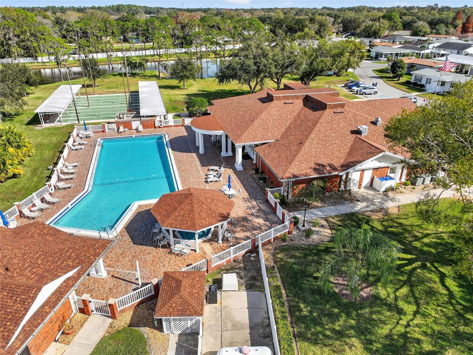 COLONNADES PH 03 - Residential