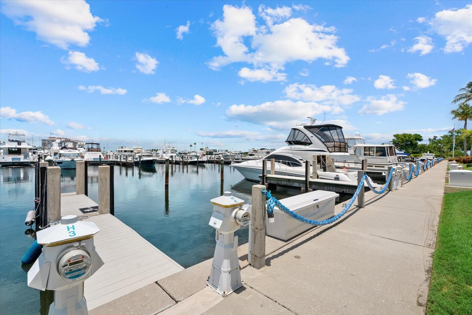 2600 HARBOURSIDE DRIVE H06