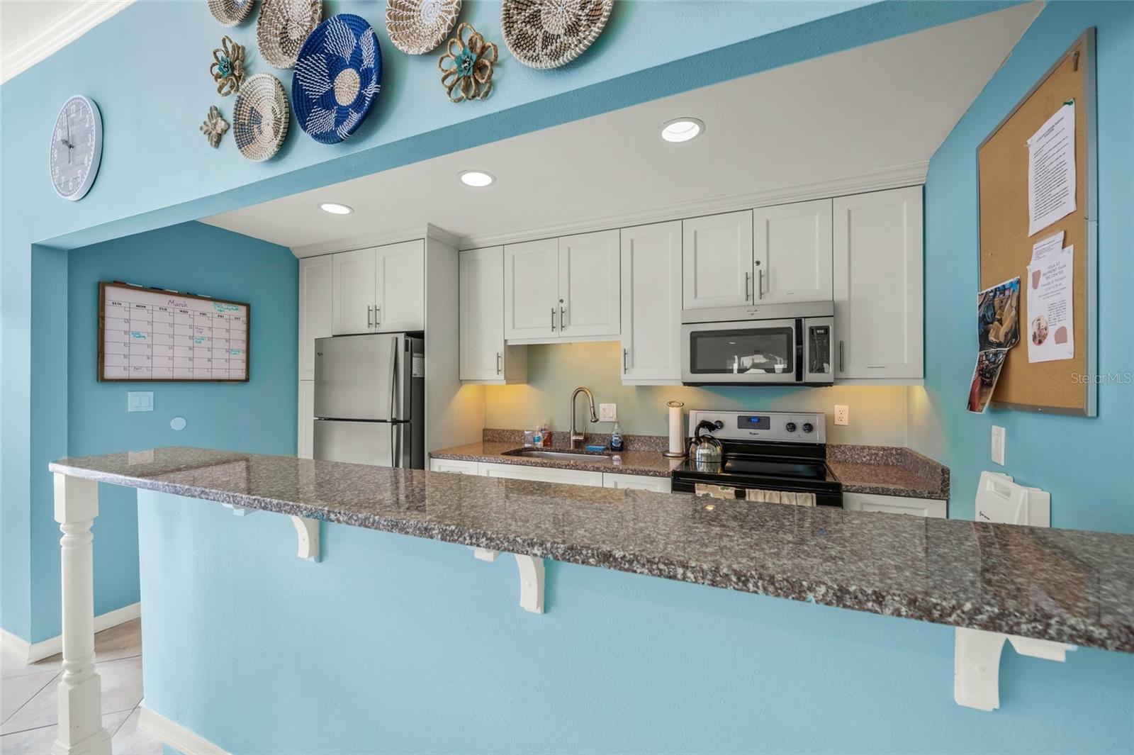 SUTTON PLACE - Residential