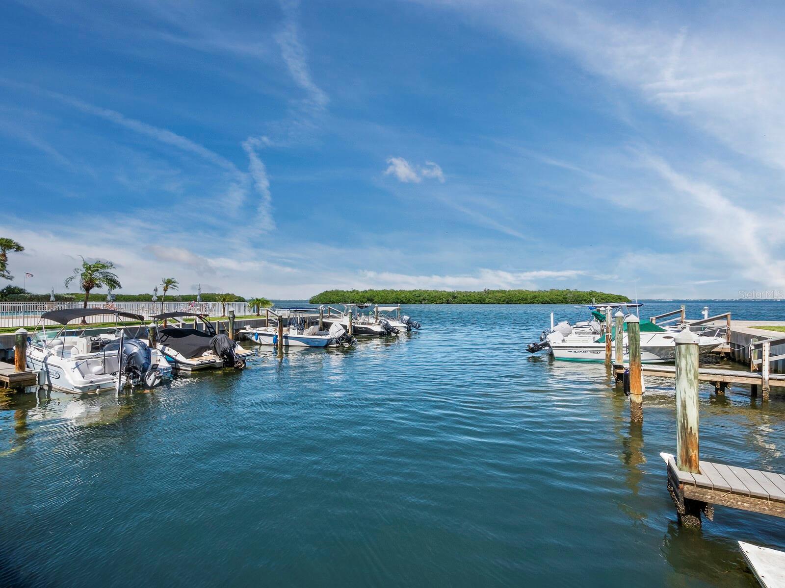 SUTTON PLACE - Residential