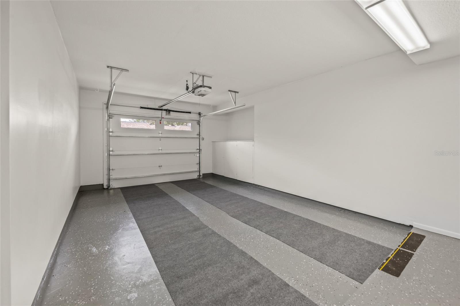 SUTTON PLACE - Residential