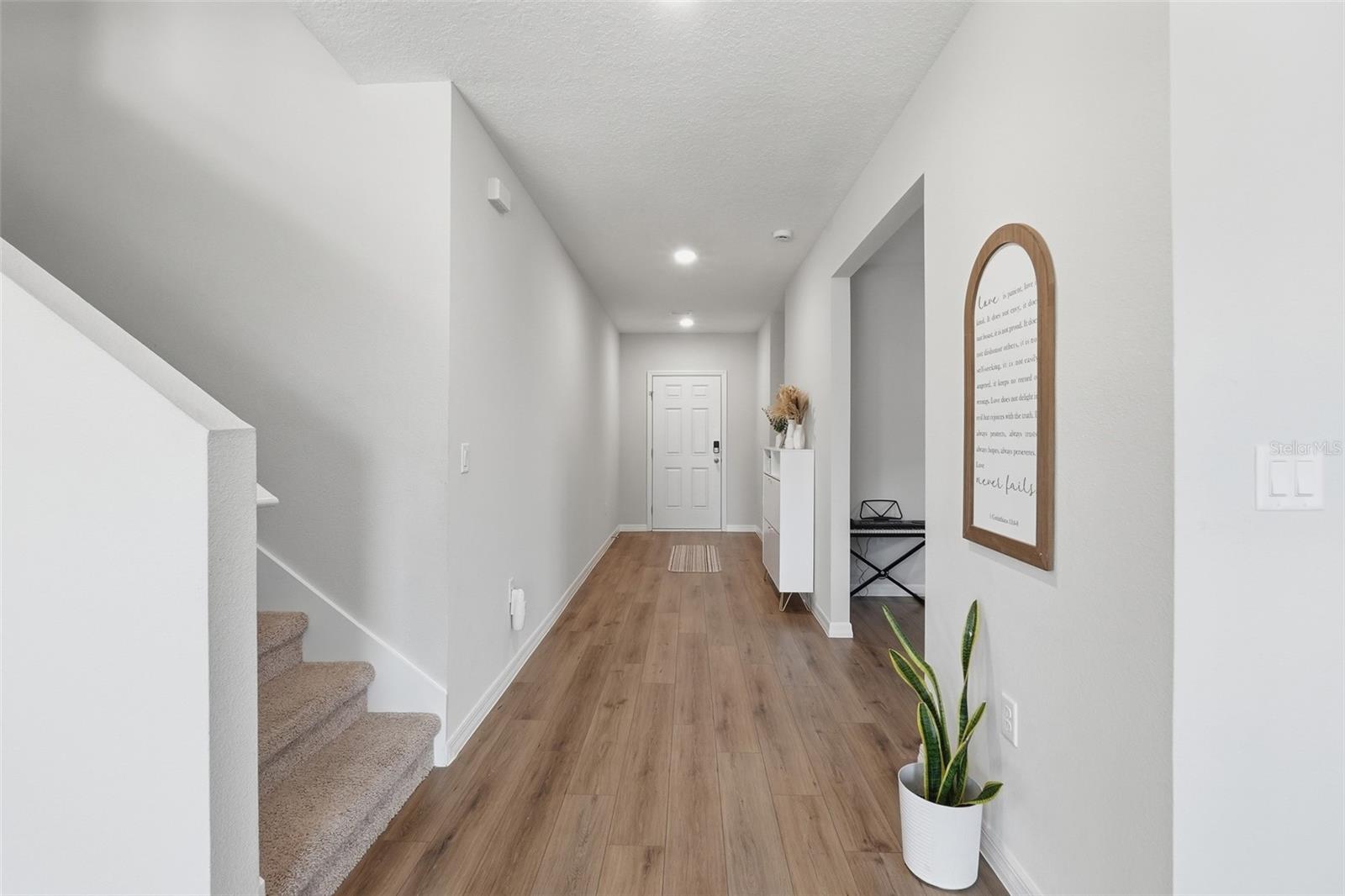 LAWSON DUNES SUB - Residential Lease