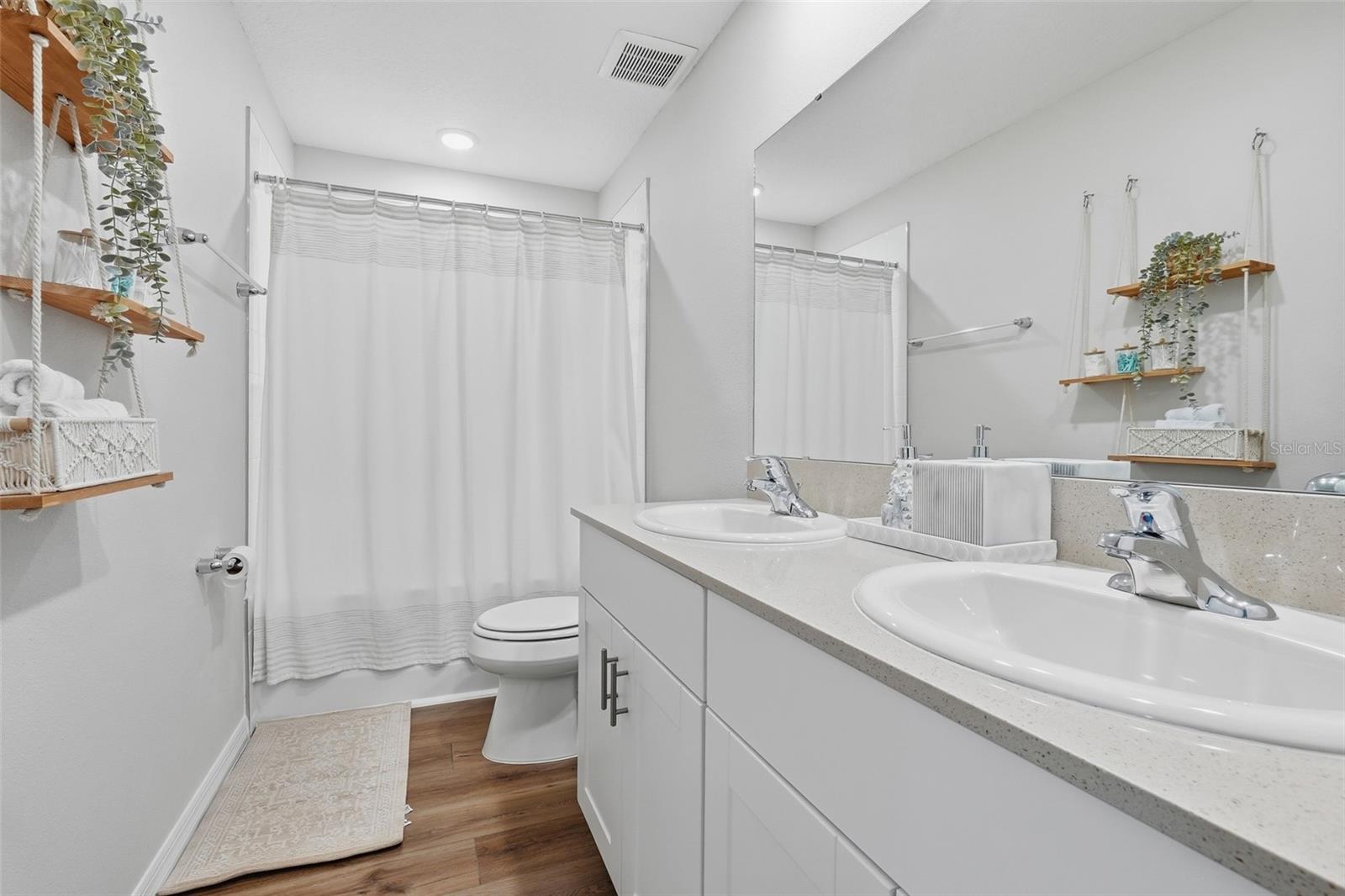 LAWSON DUNES SUB - Residential Lease