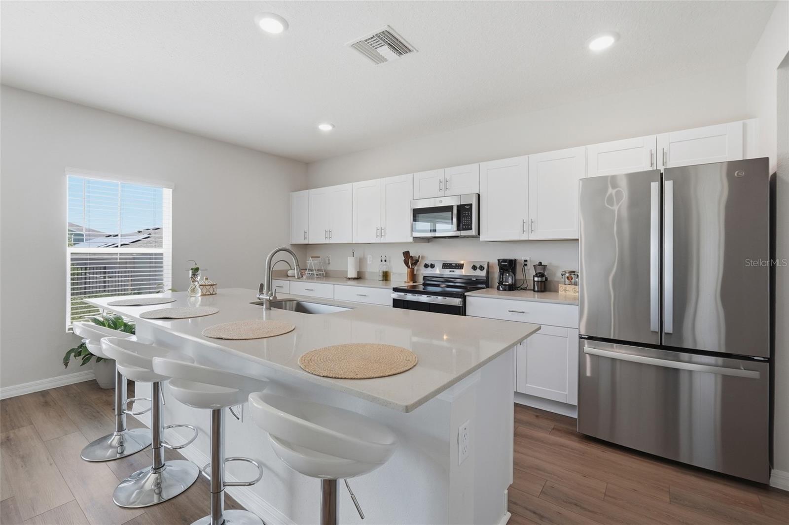 LAWSON DUNES SUB - Residential Lease