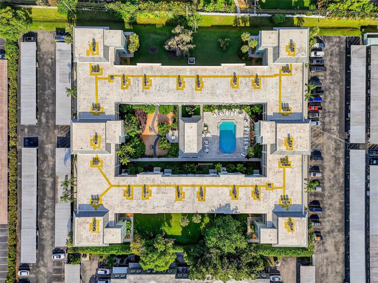 BELLEAIR FOREST - Residential