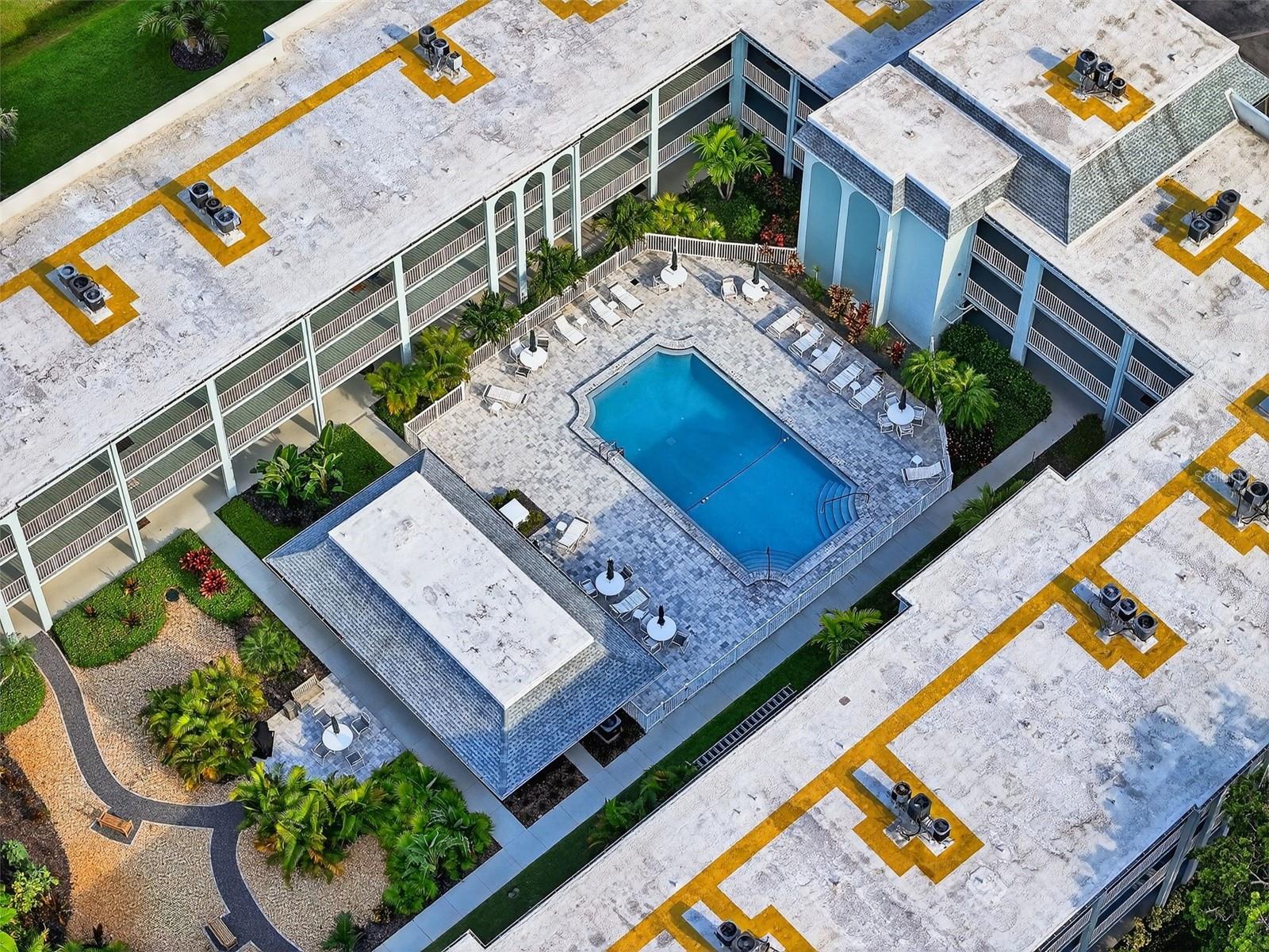 BELLEAIR FOREST - Residential