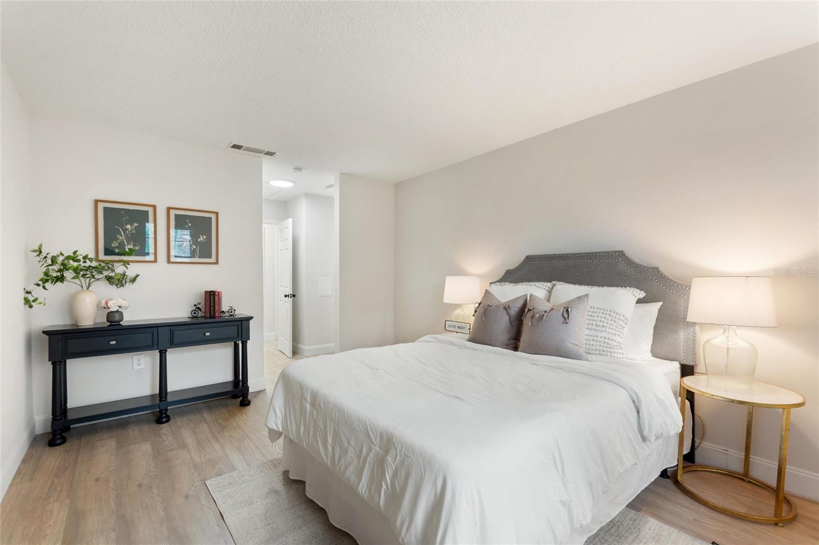 SANDALWOOD THE CONDO - Residential