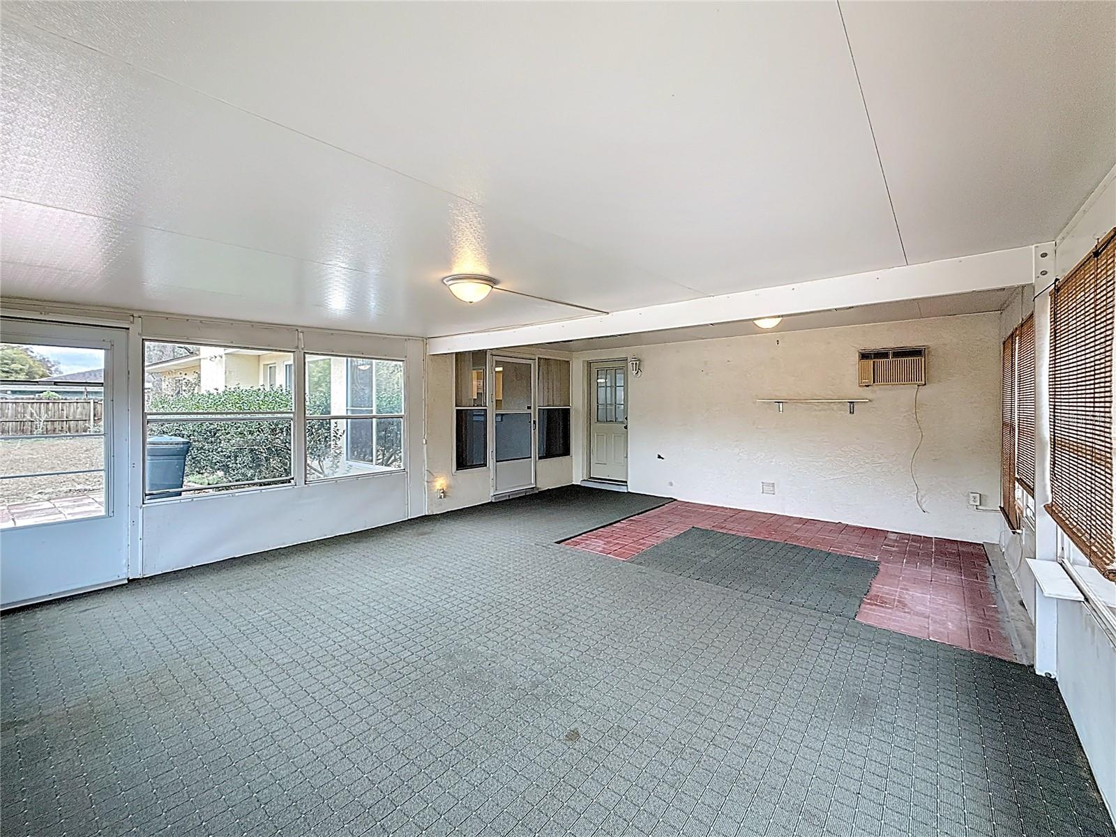 LANTANA - Residential