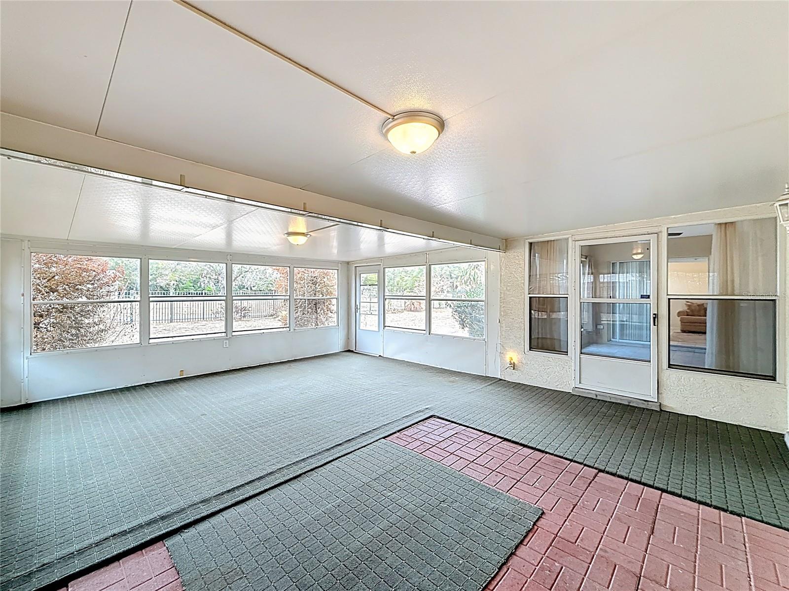 LANTANA - Residential