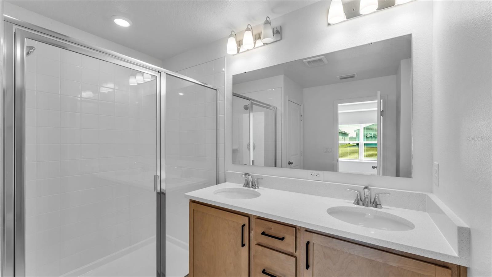 RESERVE AT FOREST LAKE - PHASE 1 - Residential Lease