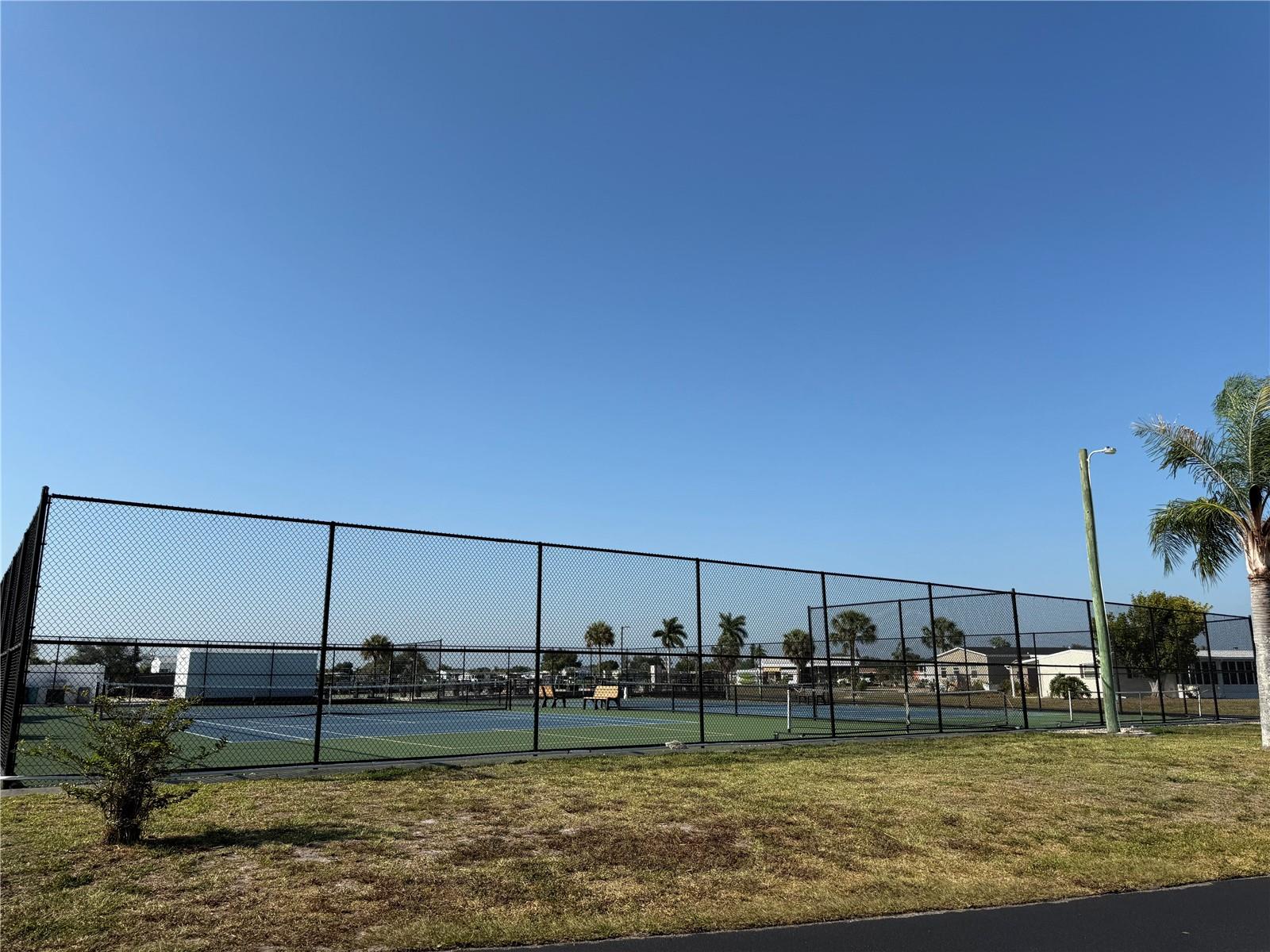 HOL MOB ESTATES 3RD ADD - Residential
