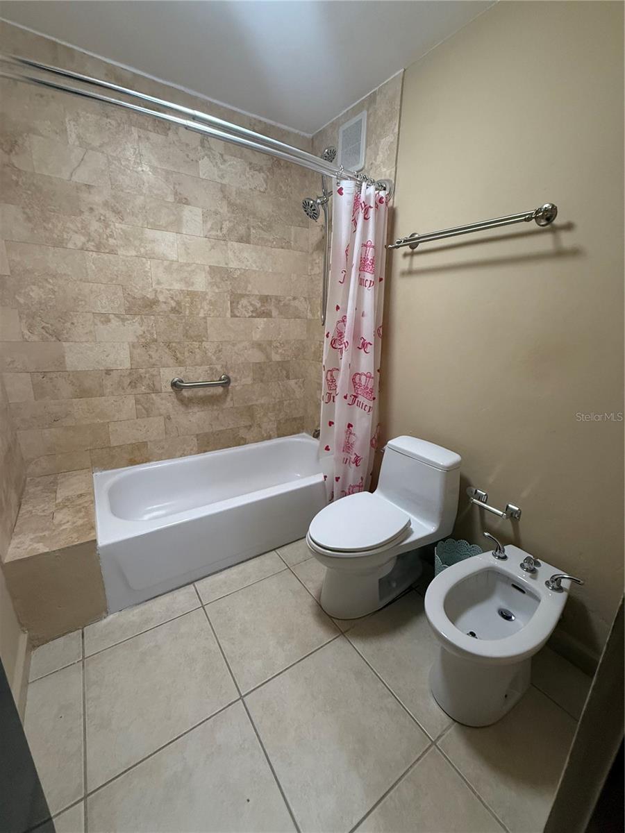 ALTOS DE ESCORIAL - Residential