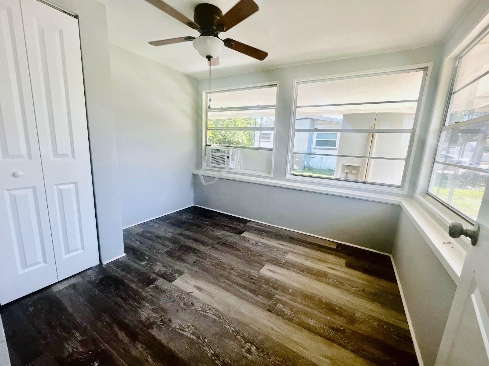 BEVERLY HILLS UNIT 03 - Residential Lease