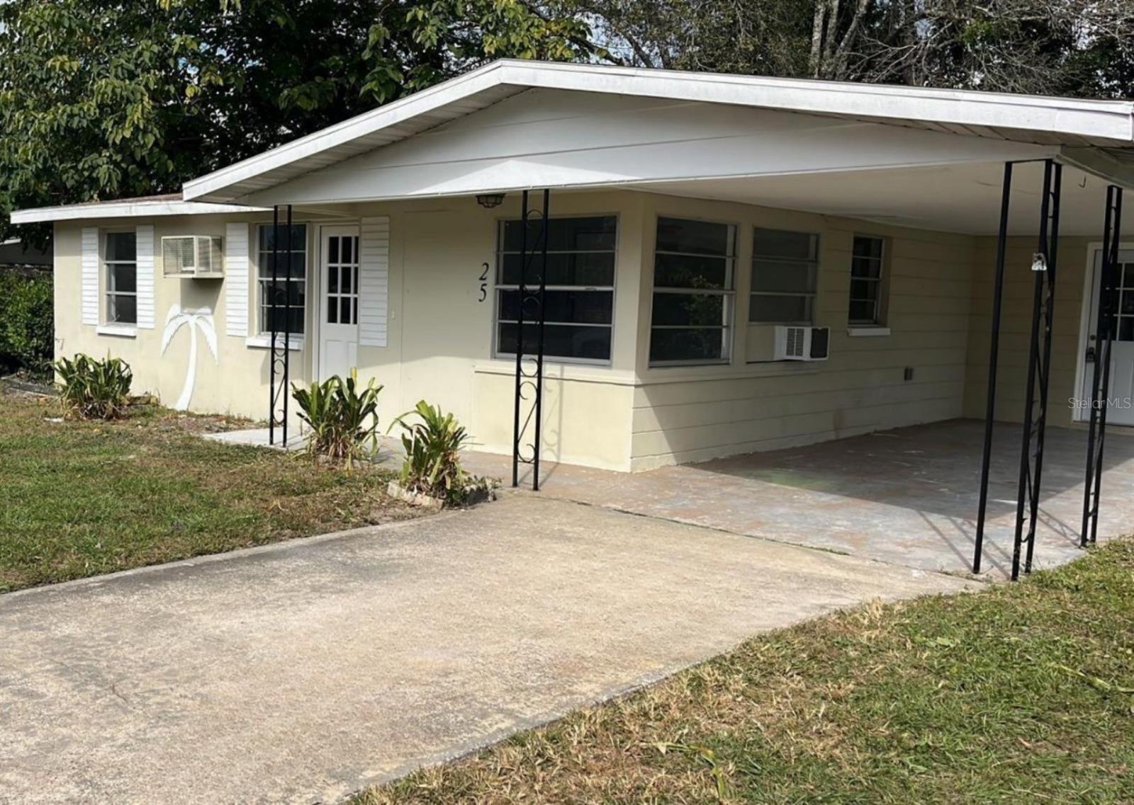 BEVERLY HILLS UNIT 03 - Residential Lease