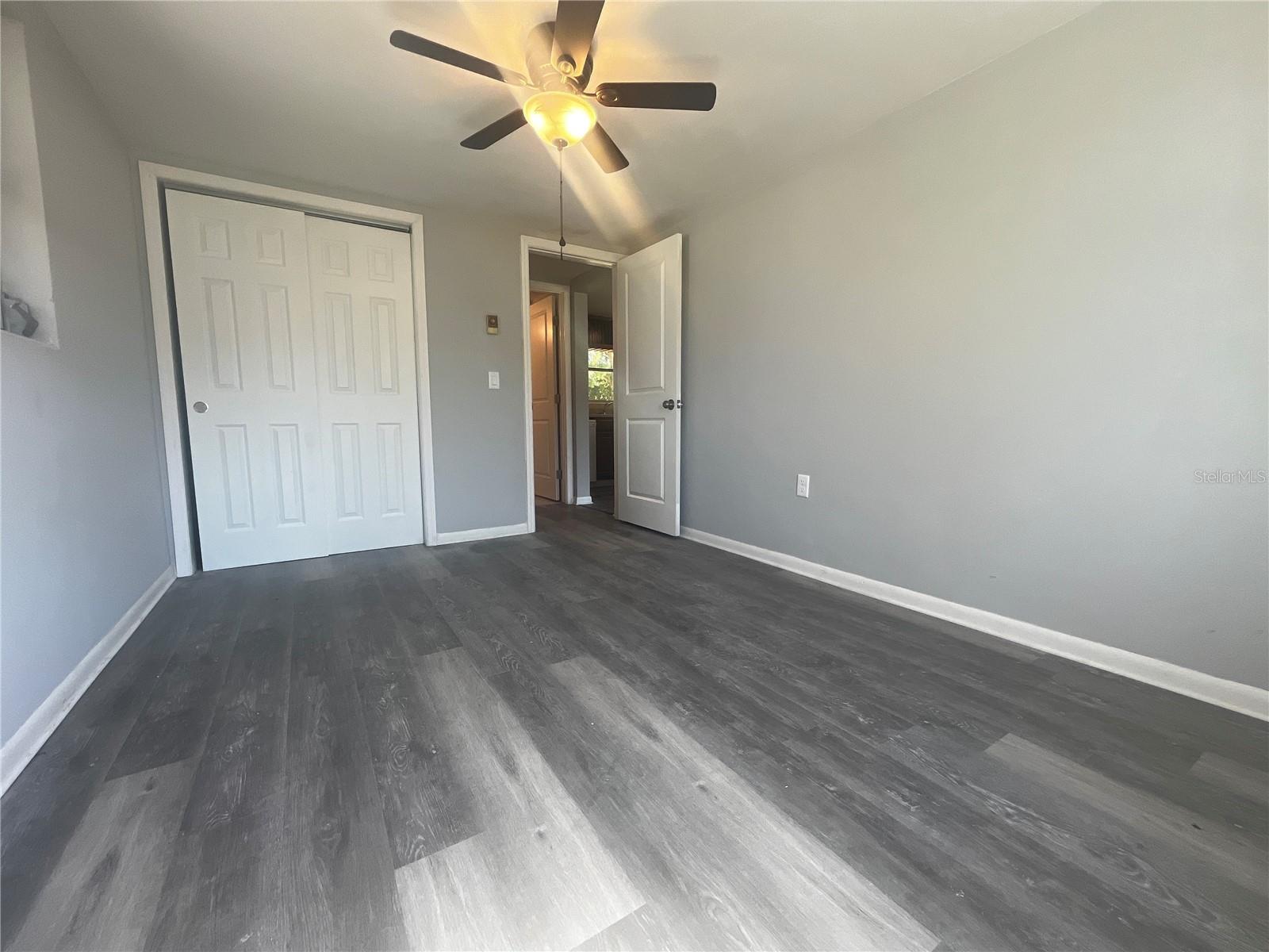 BEVERLY HILLS UNIT 03 - Residential Lease