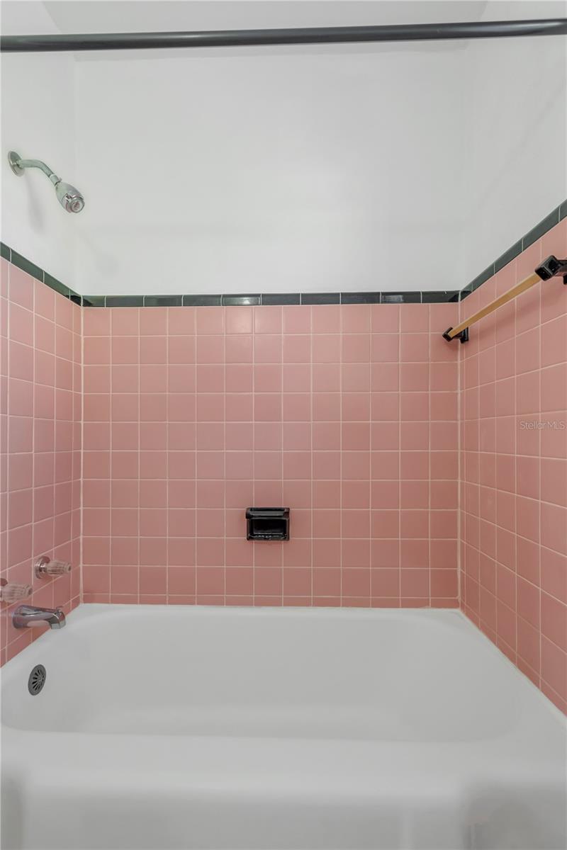 BAYHILL ESTATES - Residential