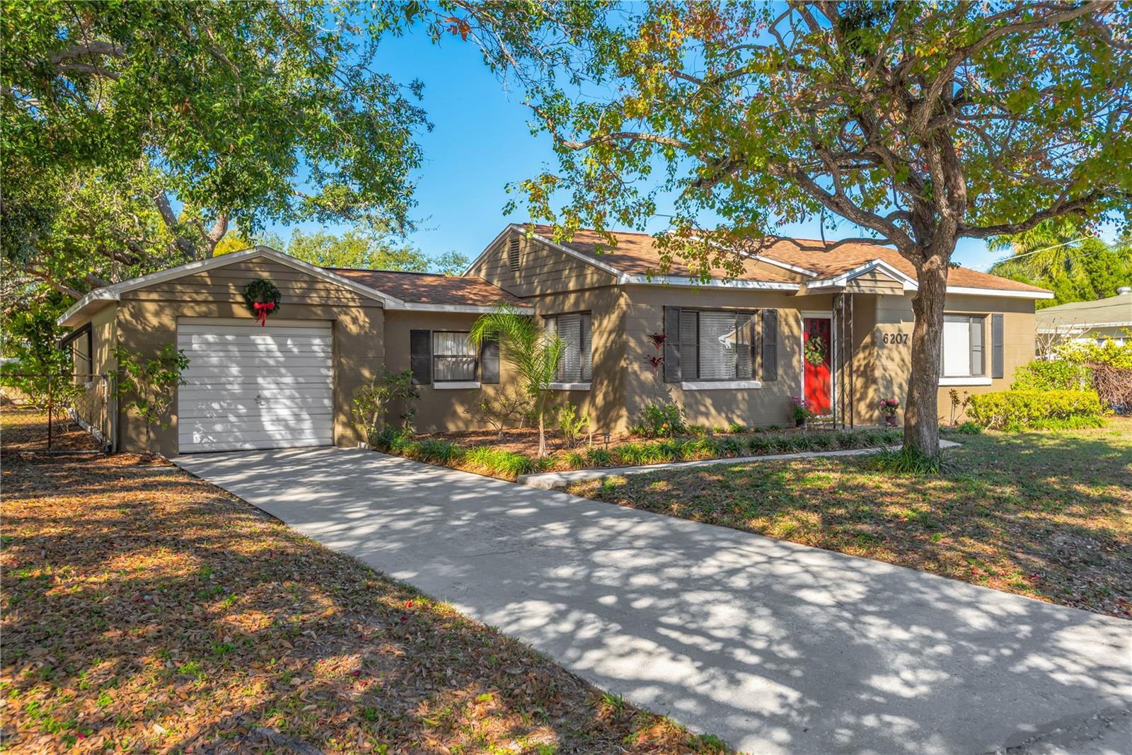 BAYHILL ESTATES - Residential