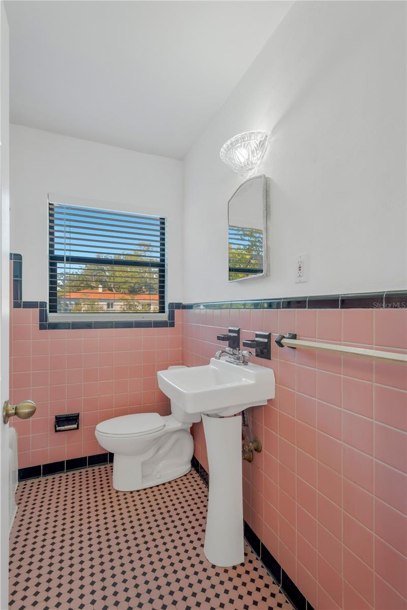 BAYHILL ESTATES - Residential