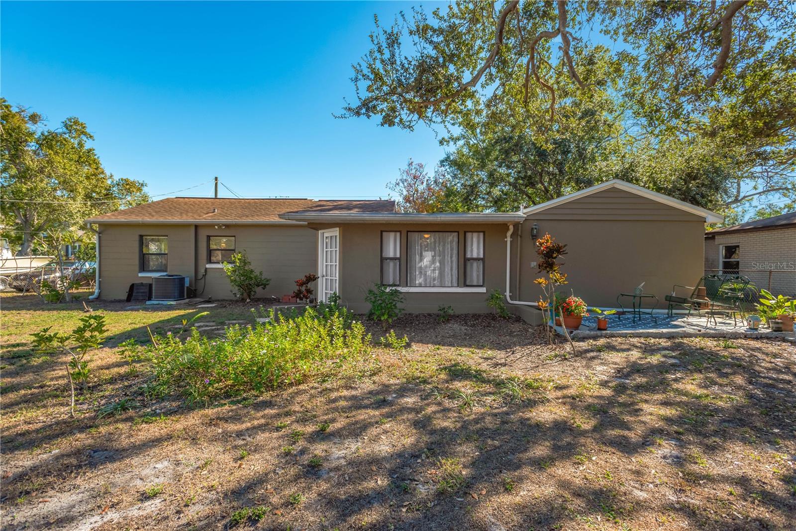 BAYHILL ESTATES - Residential