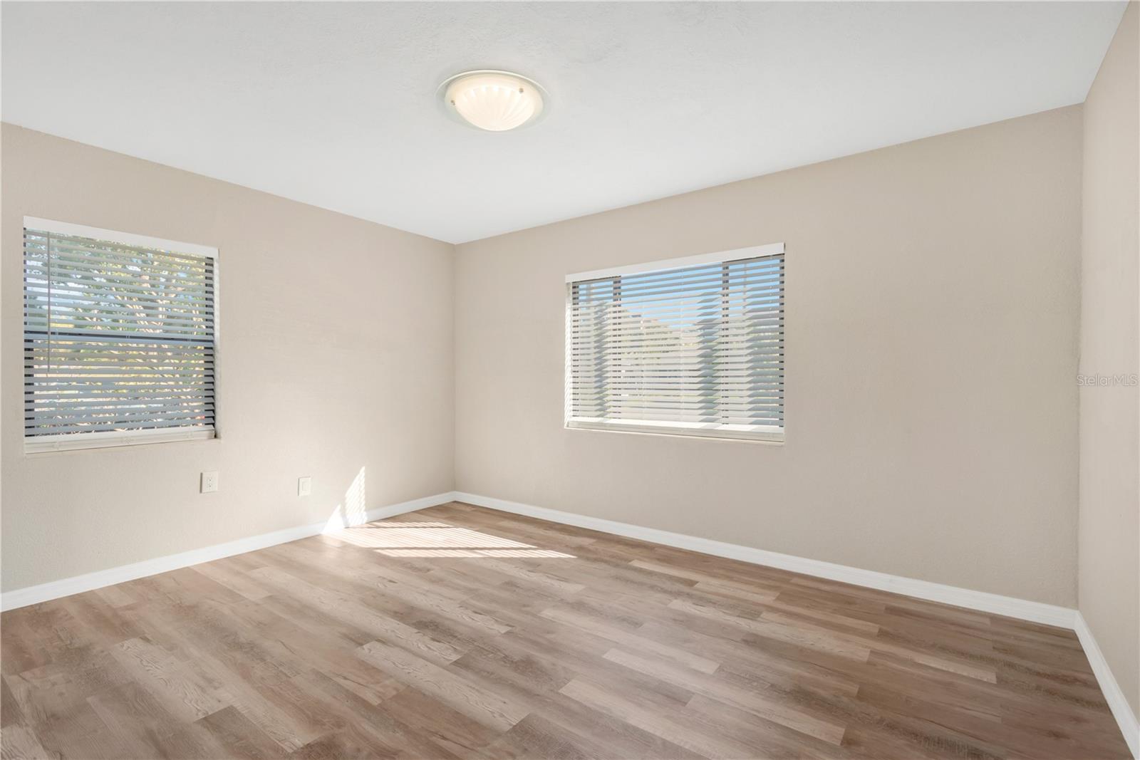 BAYHILL ESTATES - Residential