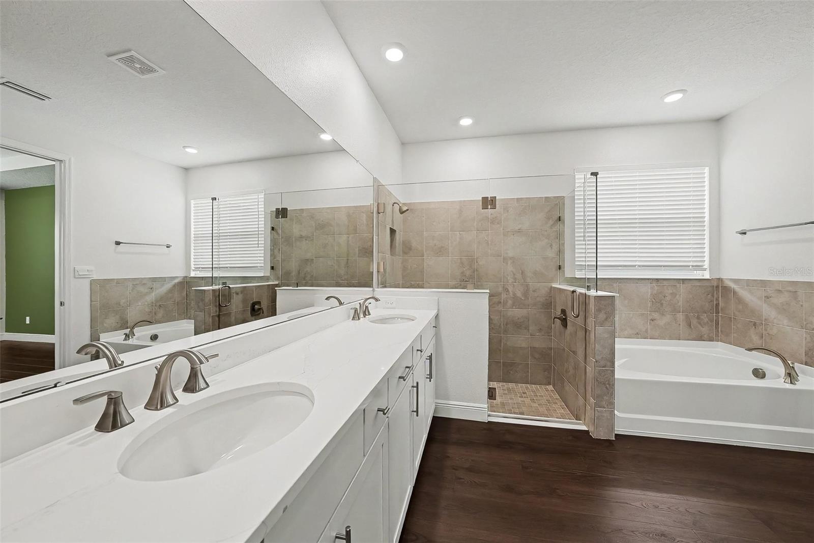 WILLOW RESERVE - Residential