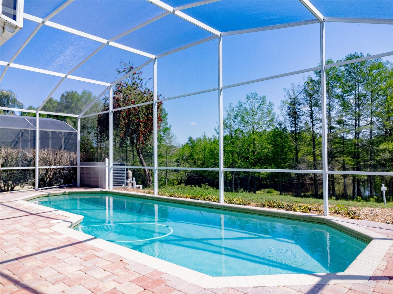 981 N LAKE CLAIRE CIRCLE