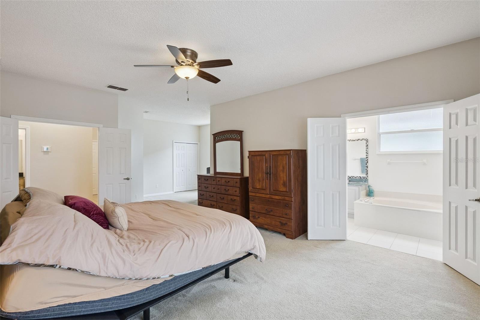 VILLAGES AT KINGSBRIDGE WEST TR C-1 - Residential