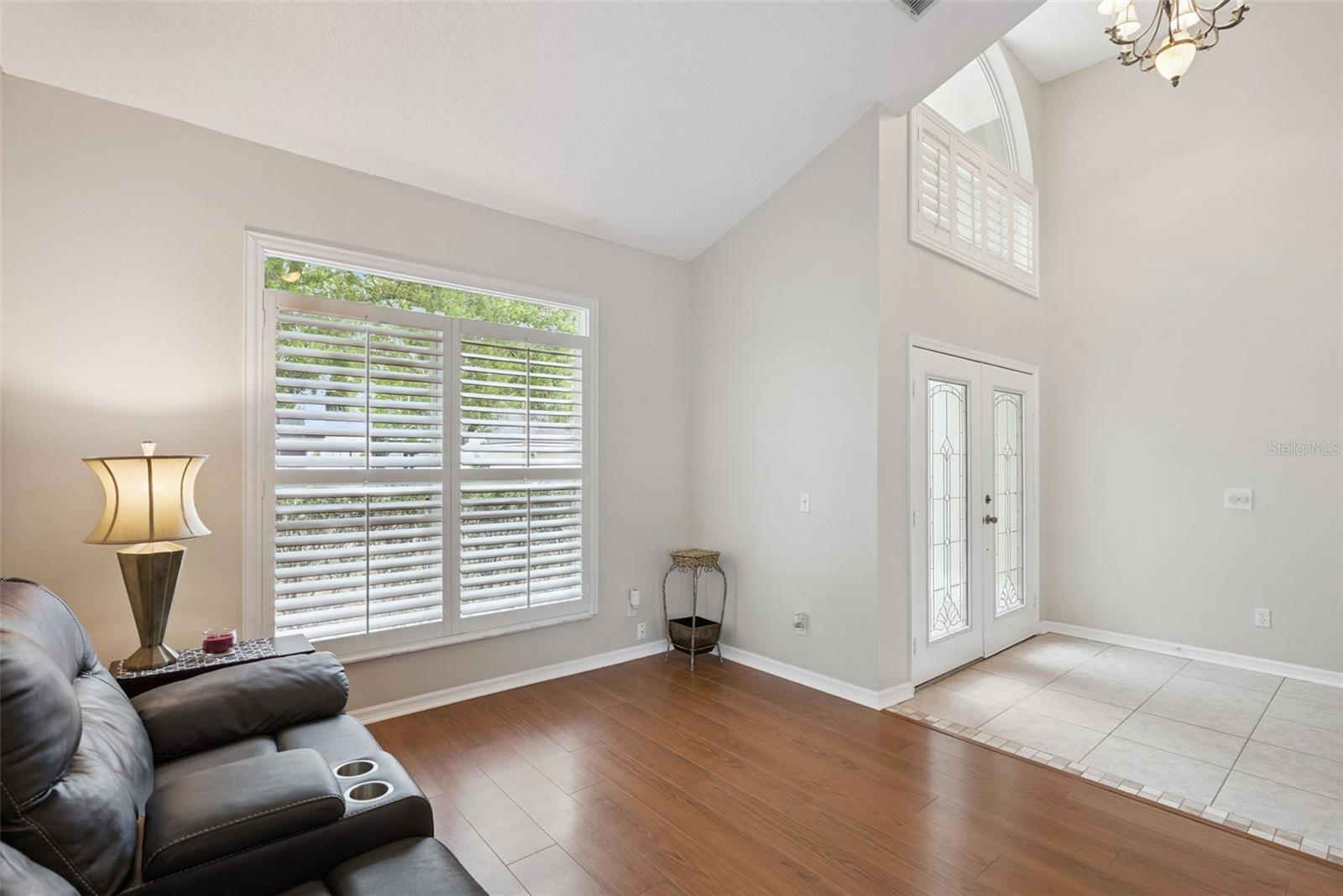 981 N LAKE CLAIRE CIRCLE