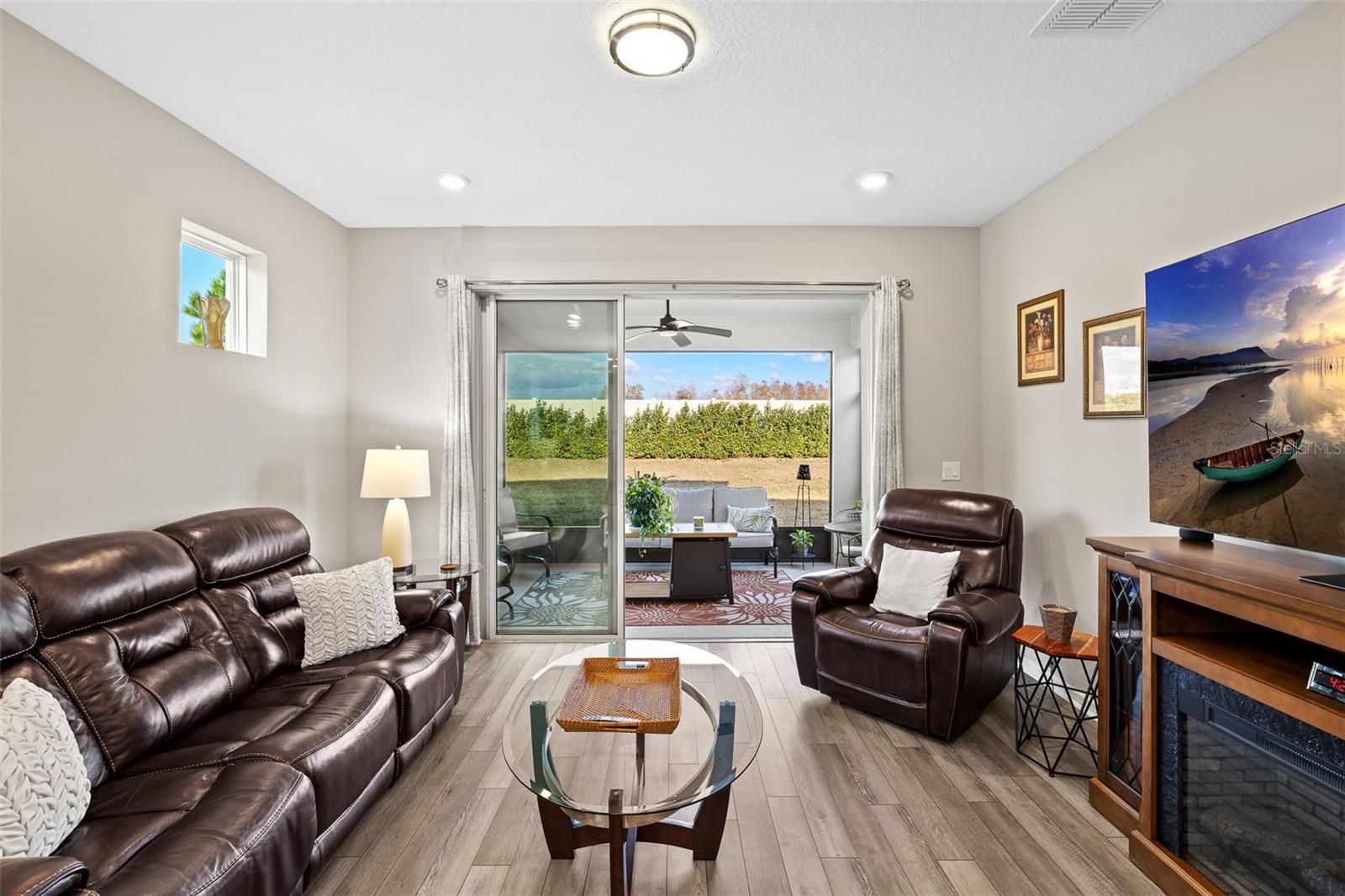 DEL WEBB BEXLEY - Residential Lease