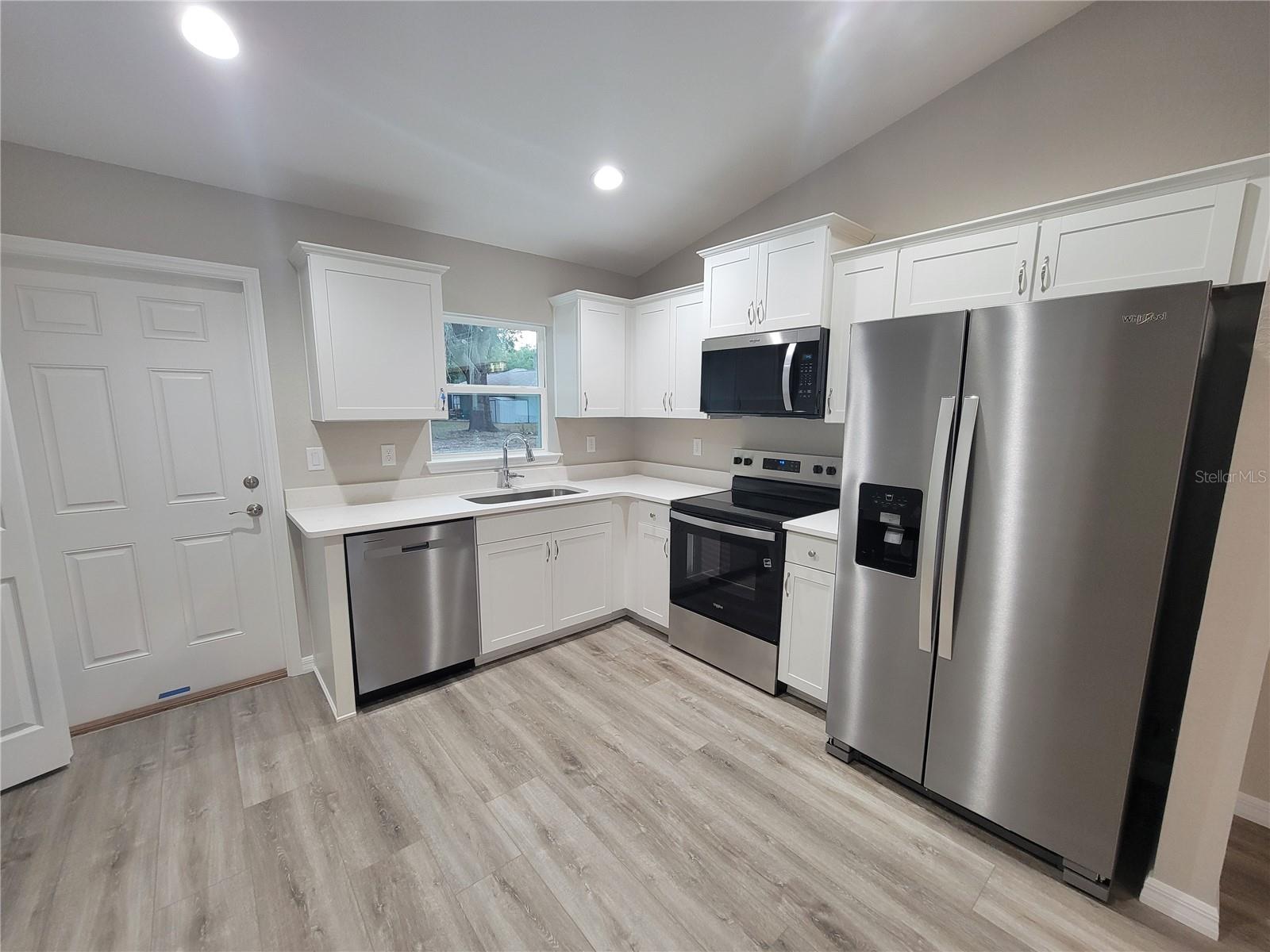 LEIGHTON ESTATE - Residential Lease