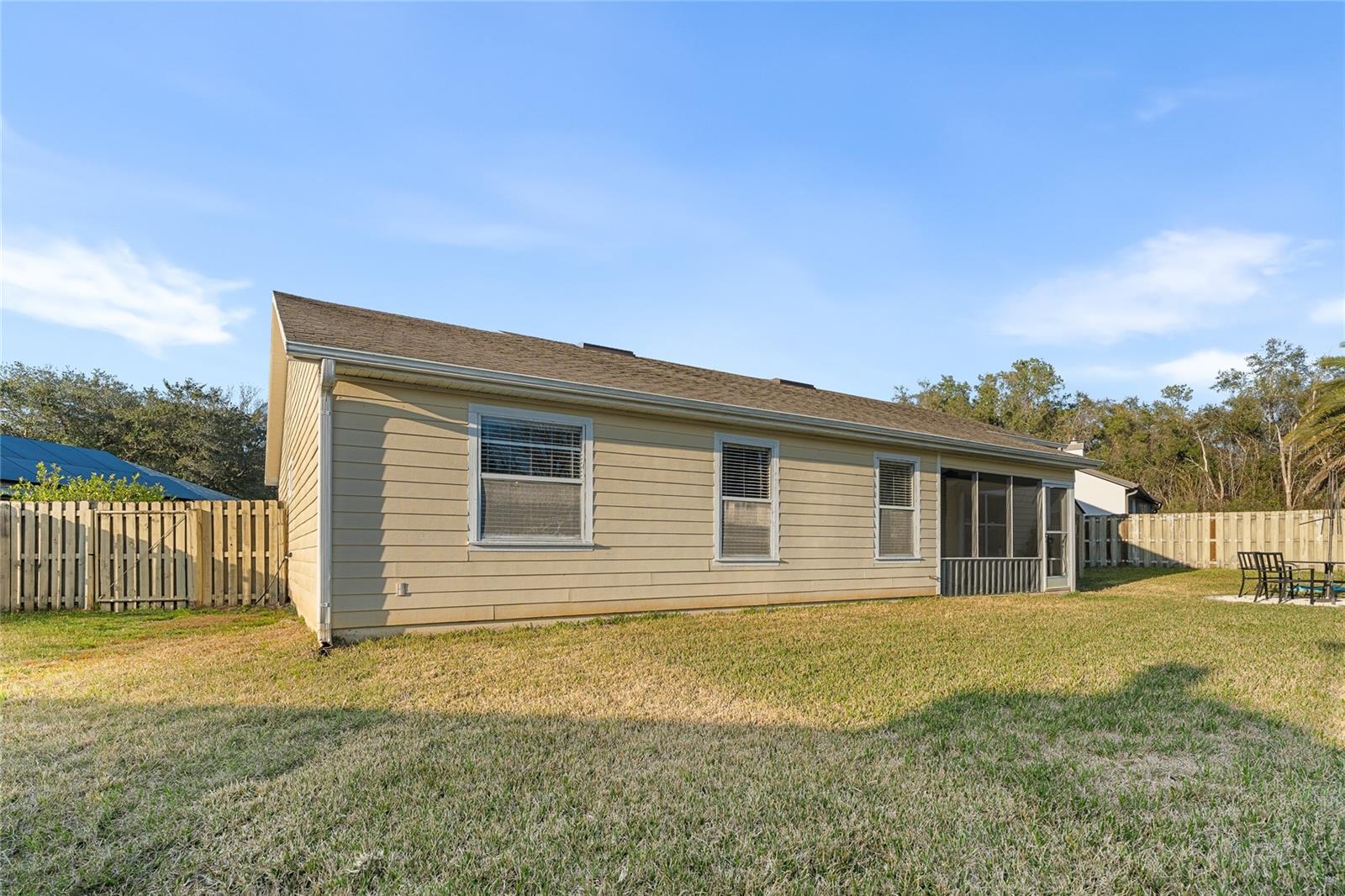 EAGLE POINT CLUSTER PH 1 - Residential Lease