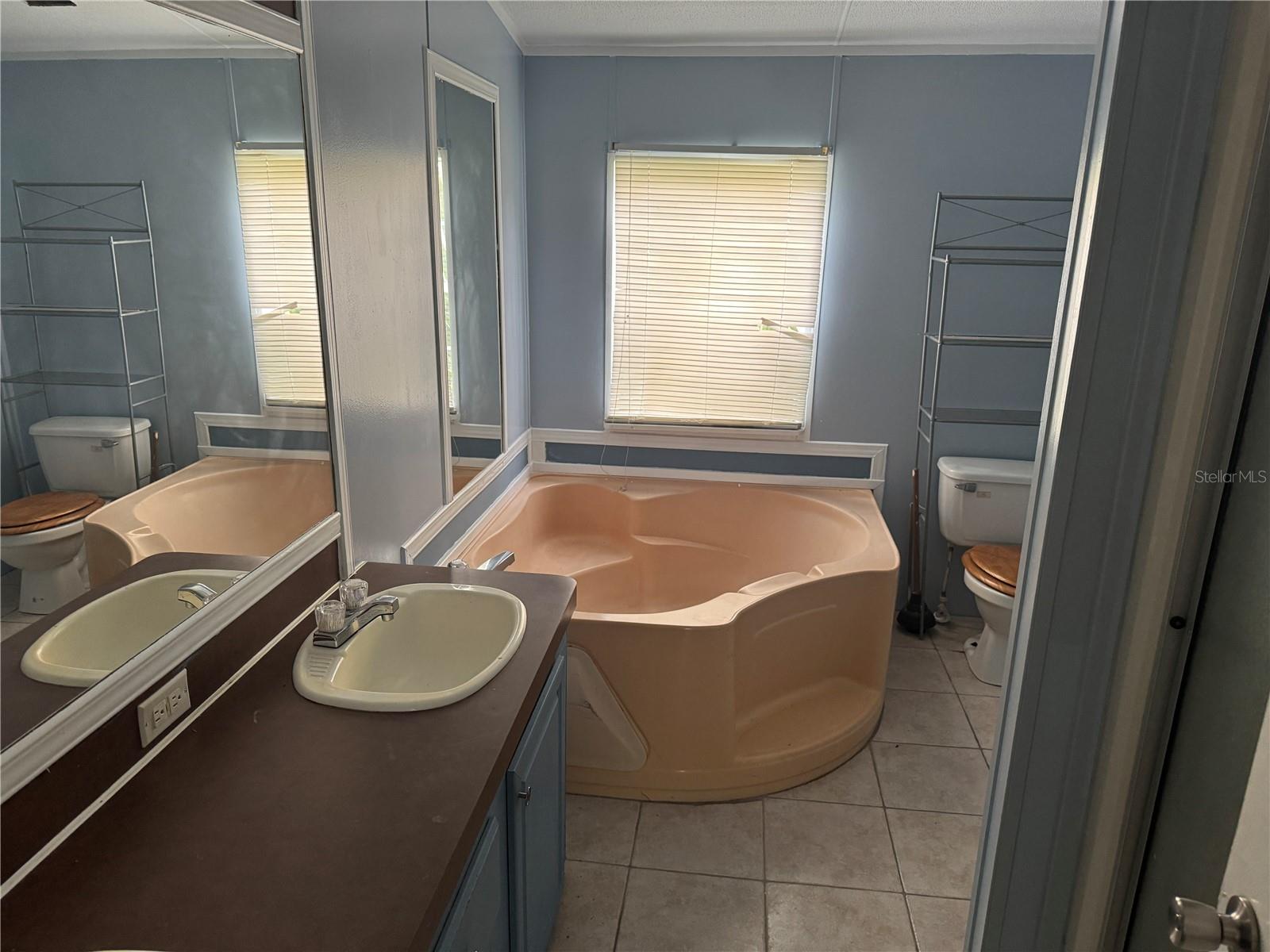 LAK A WANA LAKE GARDENS - Residential