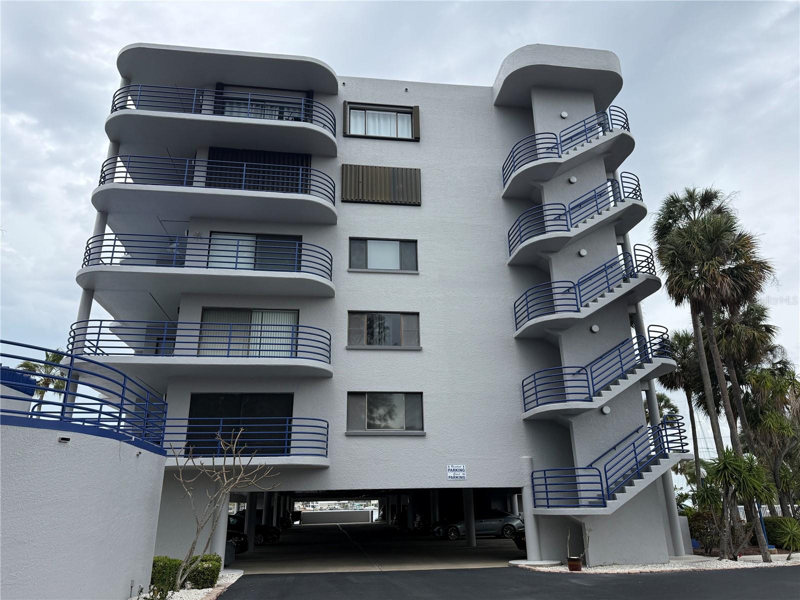 POINTE PLEASANT HARBOUR CONDO - Residential Lease