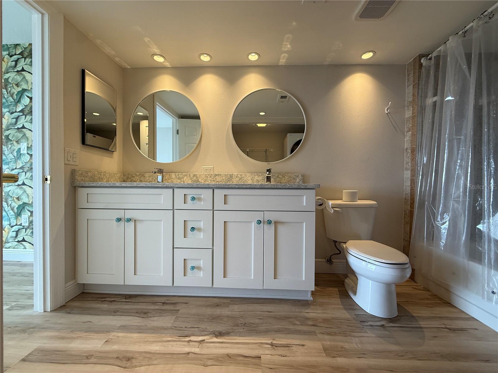 POINTE PLEASANT HARBOUR CONDO - Residential Lease