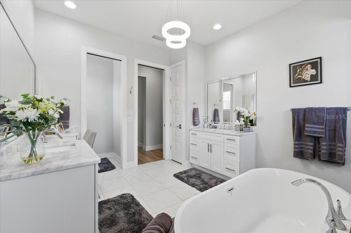 ESTATES AT CYPRESS TRACE - Residential