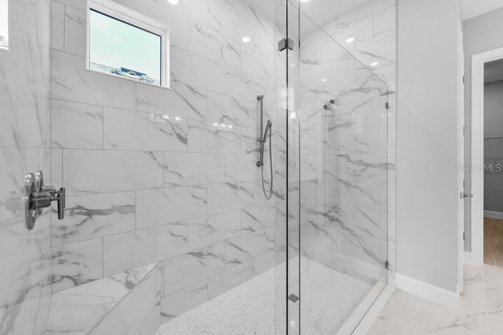 AZARIO ESPLANADE - Residential