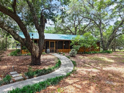 Photo of 40635 Thomas Boat Landing Road, Umatilla, FL 32784 (MLS # G5108453)