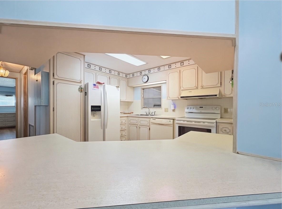 CONTINENTAL CAMPER RESS INC - Residential