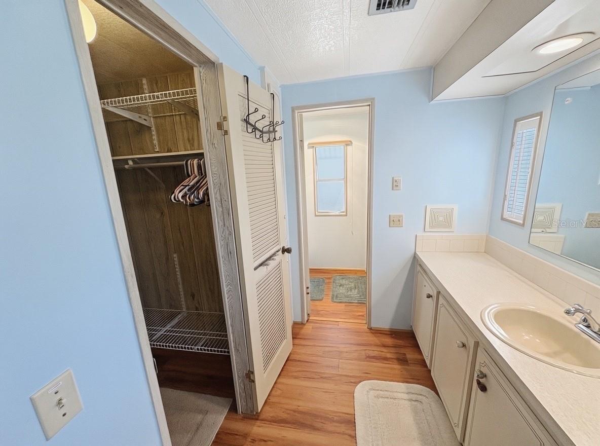 CONTINENTAL CAMPER RESS INC - Residential