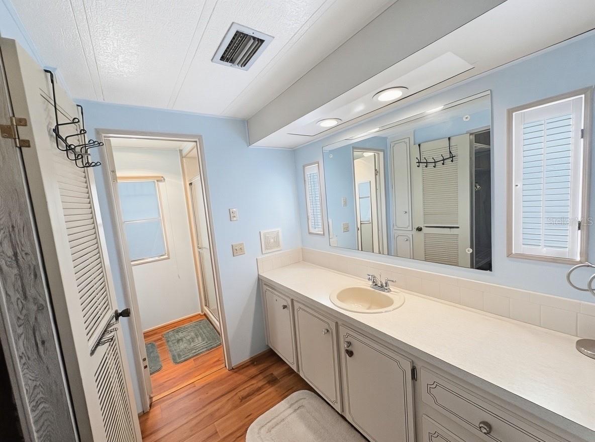 CONTINENTAL CAMPER RESS INC - Residential