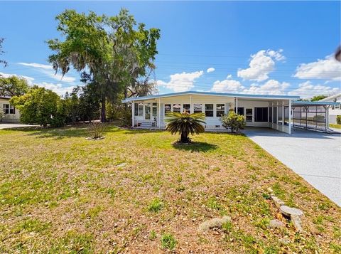 22 S BOBWHITE ROAD WILDWOOD FL 34785
