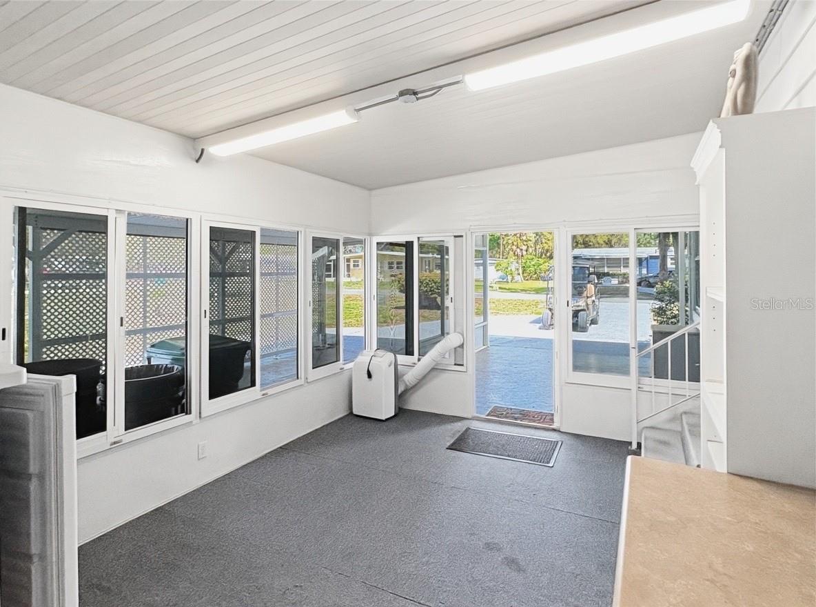 CONTINENTAL CAMPER RESS INC - Residential