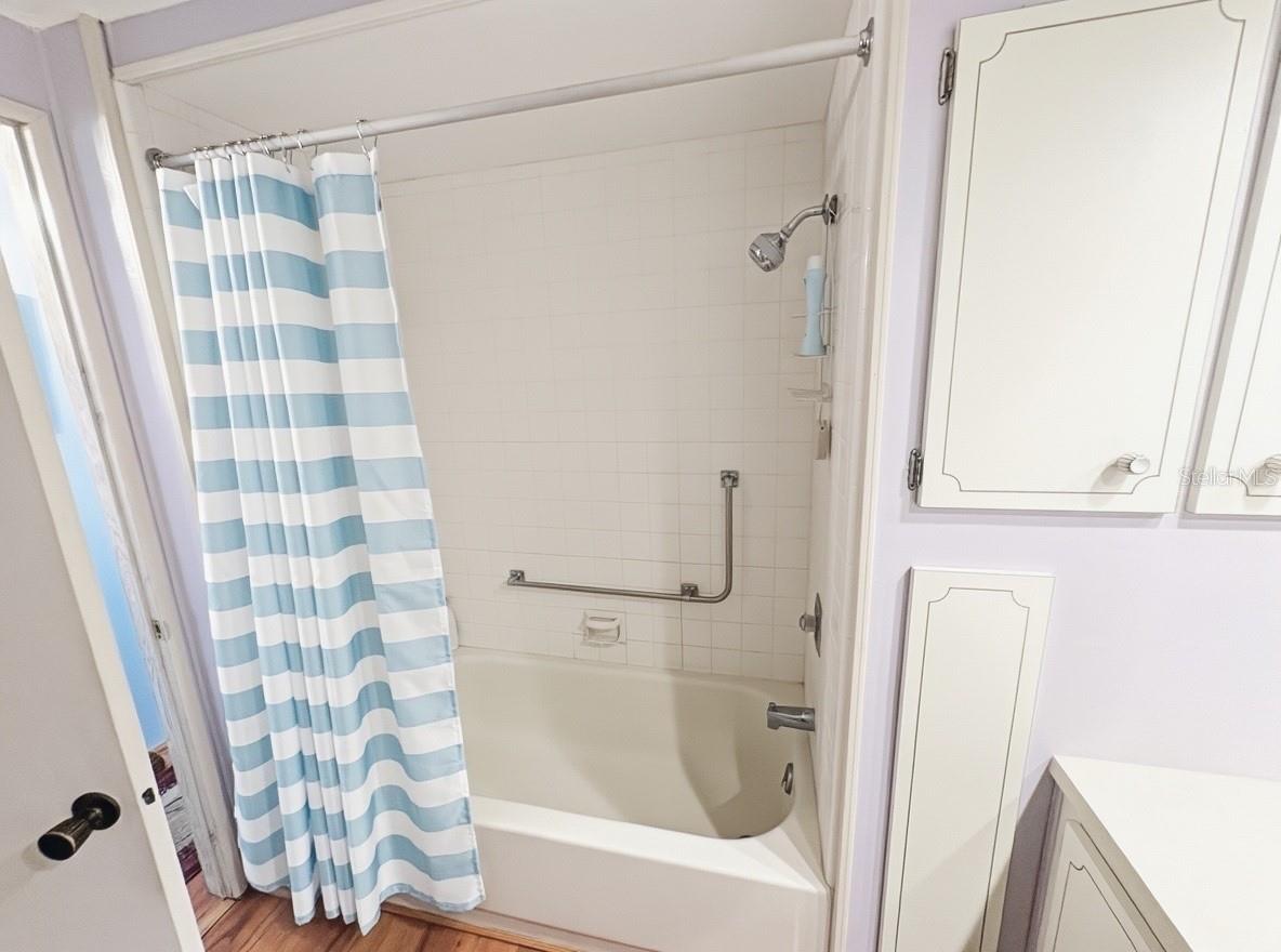 CONTINENTAL CAMPER RESS INC - Residential