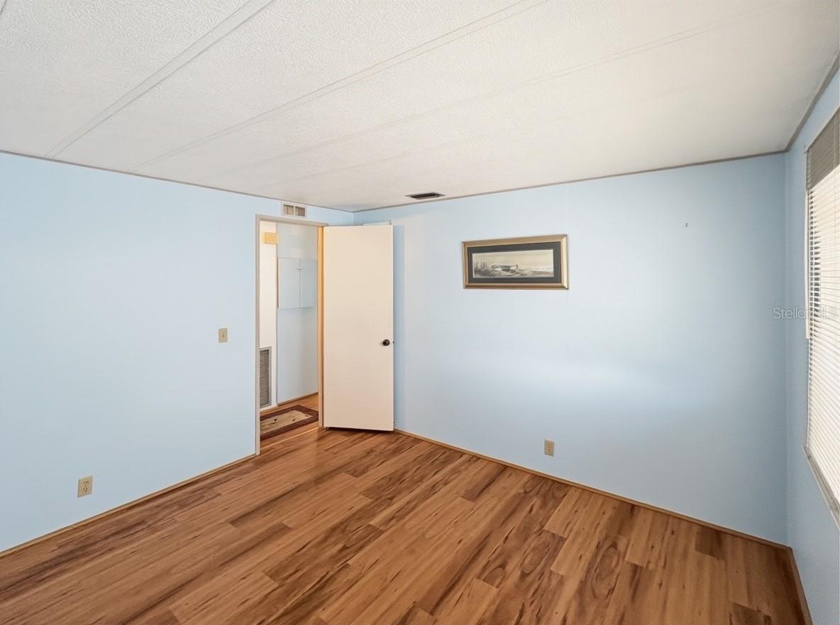 CONTINENTAL CAMPER RESS INC - Residential